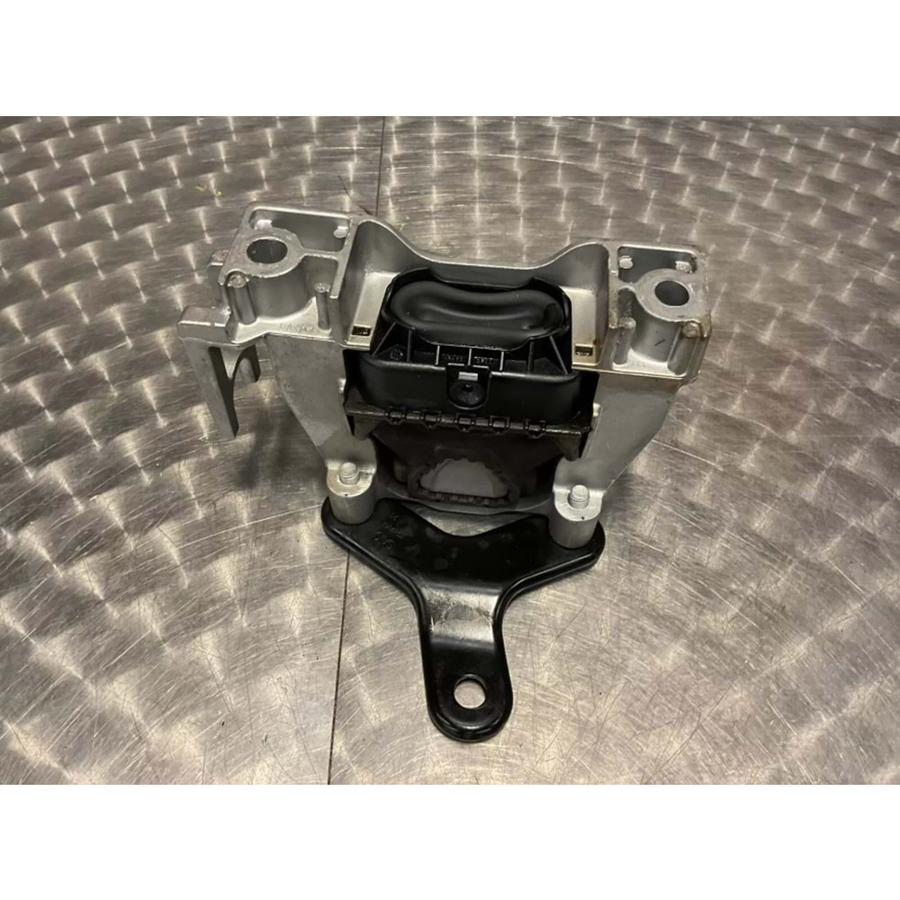 MG ZS 1.0T Motor Takozu Sağ Kulak