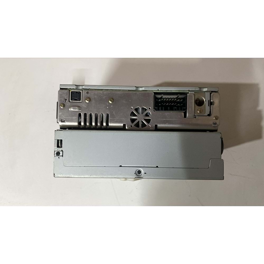 Suzuki Grand Vitara 2006-2012 CD Radya Çalar Teyp