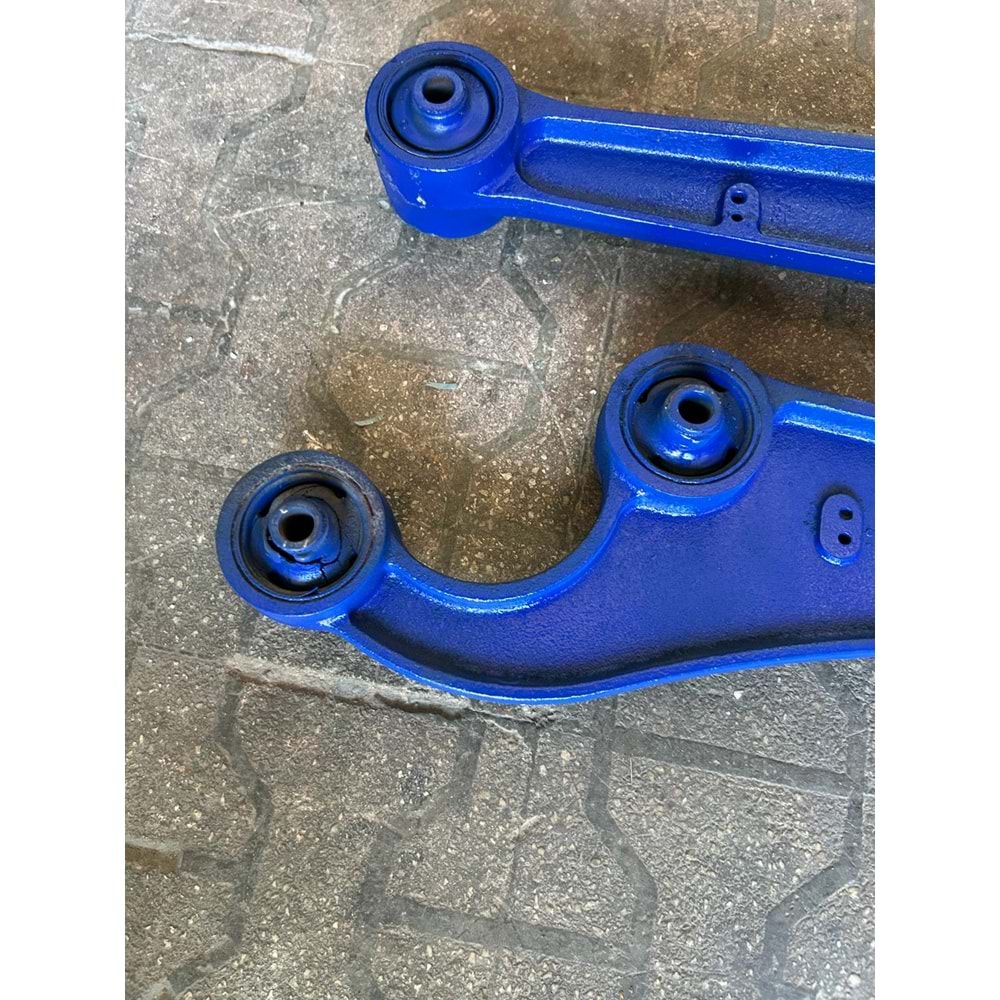 Suzuki Jimny 05-17 Arka Salıncak Denge Kolları Çıkma