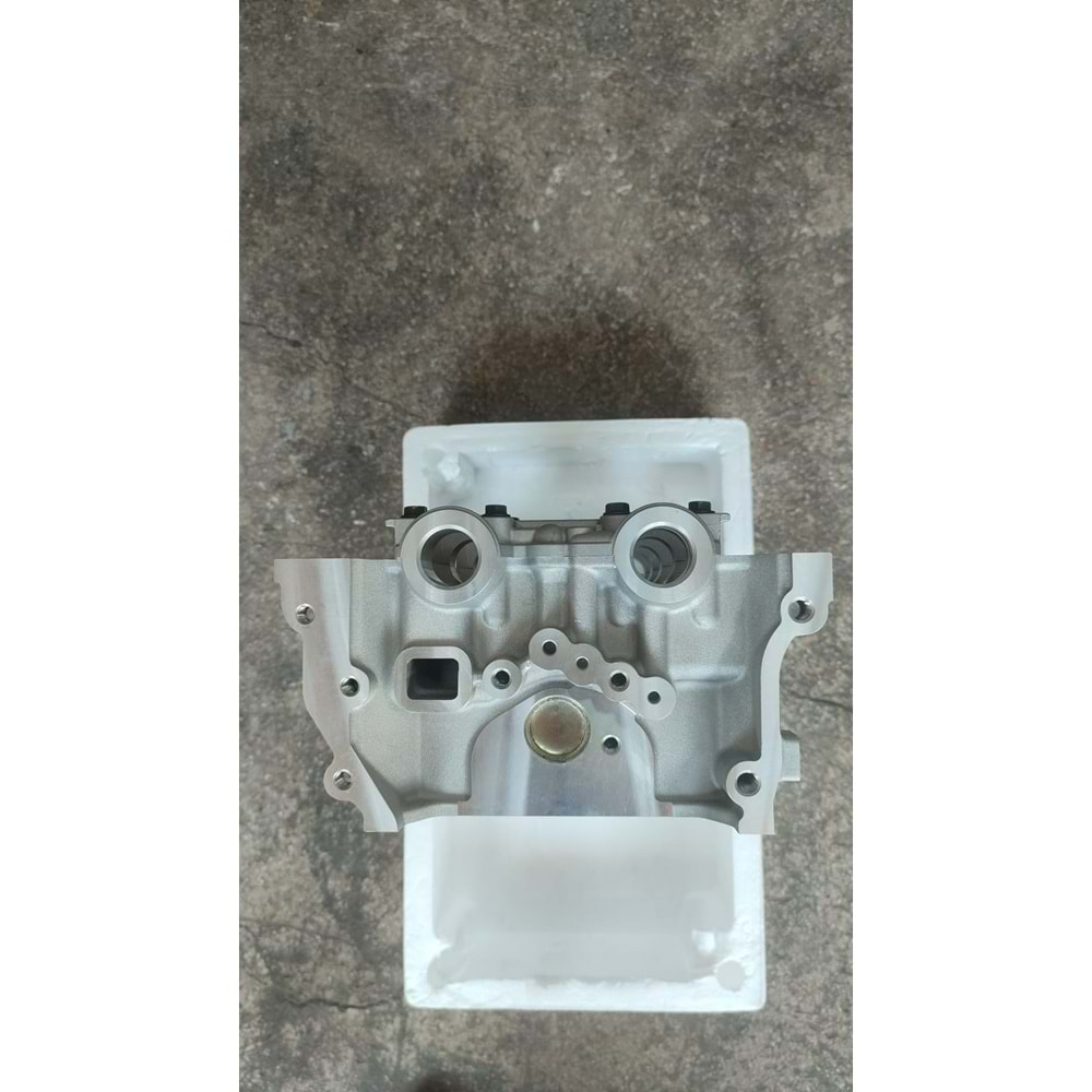 Mazda 323 1.5 16v Z5 1995-1998 Silindir Kapağı