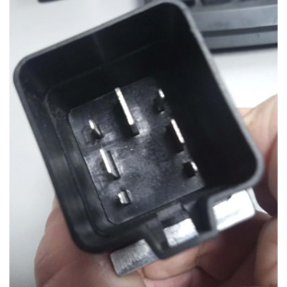 Suzuki Grand Vitara 1.9 Ddis Kızdırma Buji Rolesi