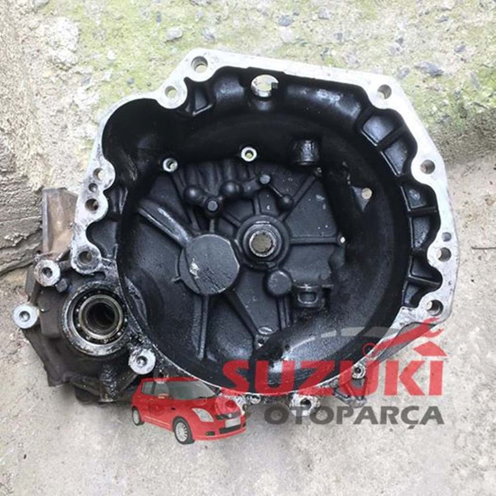 ŞANZIMAN KOMPLE SUZUKİ SWİFT 4X2 ÇIKMA