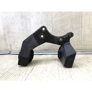 Suzuki Grand Vitara 06-12 ÖN DİFERANSİYEL BAĞLANTI BRAKET KOMPLE
