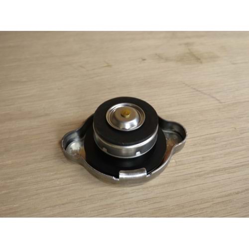 Hyundai ACCENT BLUE CEED I30 MAZDA-6 PAJERO Radyatör Kapağı 1.1