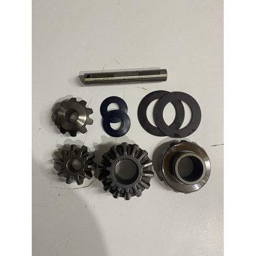 Mazda B2500 Ford Ranger Ön Defransiyel İstavroz Dişlisi Takım